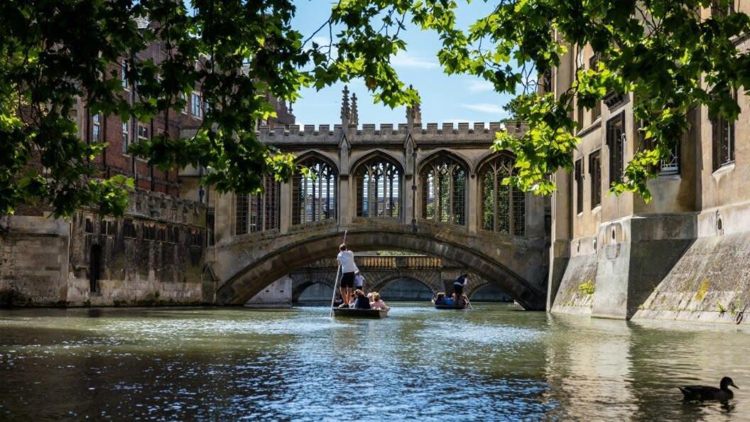 Spacious 3 Bedroom Flat In Heart Of City Centre Cambridge  Exterior foto